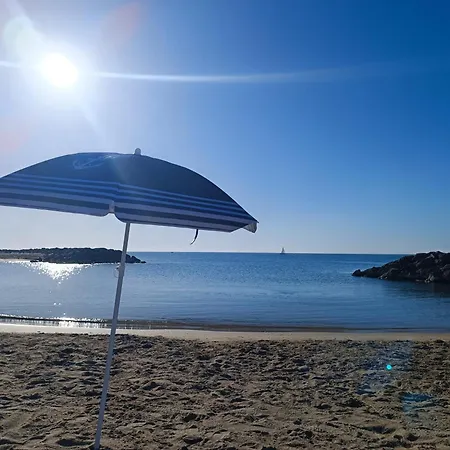 Maison Clealine A 100m, Meuble Tourisme 3 Etoiles, Parking Gratuit, Wifi בית נופש פרונטיניאן